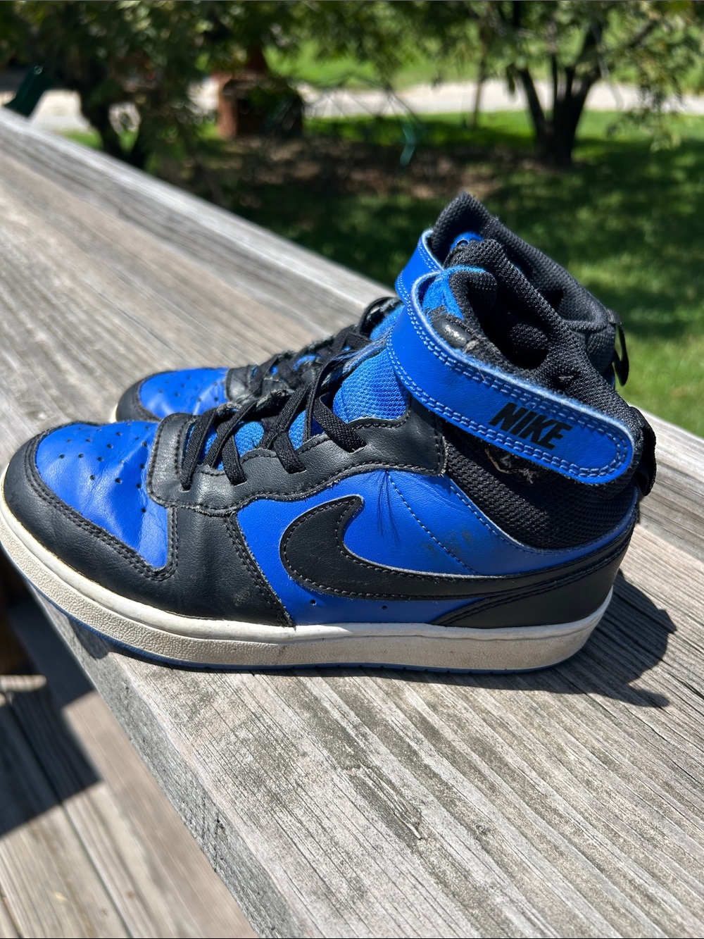 Nike Kids Blue and Black High-Top Sneakers with Strap boys 2.5